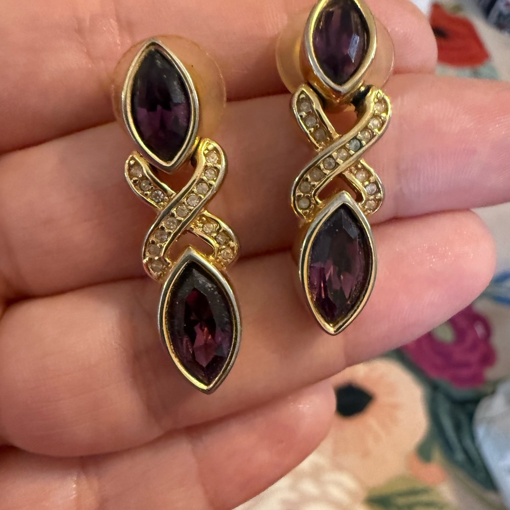 Swarovski SAL Vintage Gold Tone Purple‎ Marquise Crystal Infinity Drop Earrings